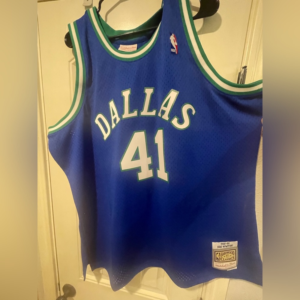 NWT Dirk Nowitzki Mitchell & Ness 1998 Dallas Mavericks Jersey
